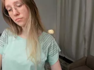 AlodiaDelmore's Live Sex Cam Show