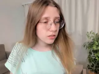 AlodiaDelmore's Live Sex Cam Show