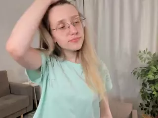 AlodiaDelmore's Live Sex Cam Show