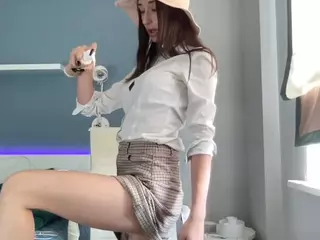 BereniceEstabrooks's Live Sex Cam Show