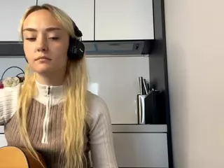 EthalFrogge's Live Sex Cam Show