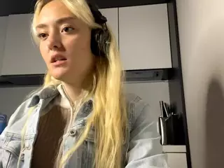 EthalFrogge's Live Sex Cam Show