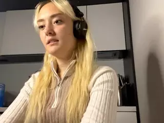 EthalFrogge's Live Sex Cam Show