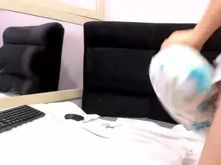 EvaaPink's Live Sex Cam Show