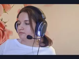 FancyHartell's Live Sex Cam Show