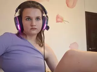 FancyHartell's Live Sex Cam Show