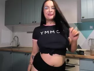 fuckdoll18's Live Sex Cam Show