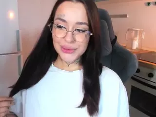fuckdoll18's Live Sex Cam Show