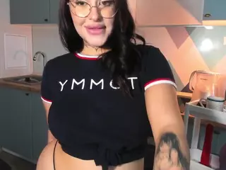 fuckdoll18's Live Sex Cam Show