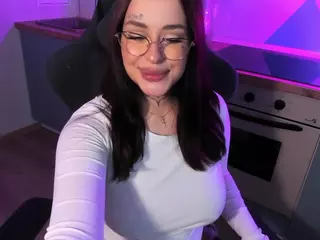 fuckdoll18's Live Sex Cam Show