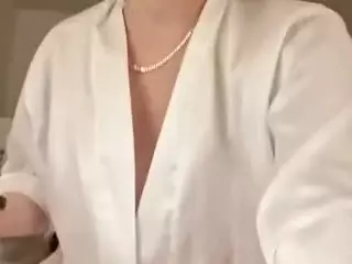 Nami Le's Live Sex Cam Show