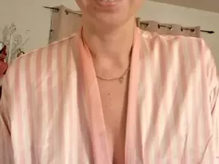 Nami Le's Live Sex Cam Show