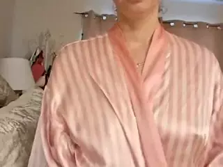 Nami Le's Live Sex Cam Show