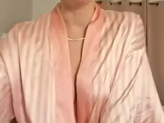Nami Le's Live Sex Cam Show