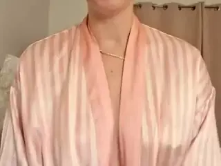 Nami Le's Live Sex Cam Show