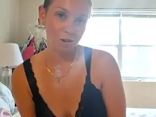 Nami Le's Live Sex Cam Show