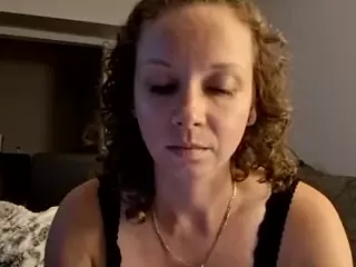 Nami Le's Live Sex Cam Show