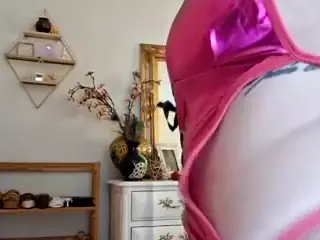Nami Le's Live Sex Cam Show