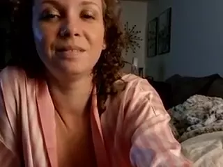 Nami Le's Live Sex Cam Show