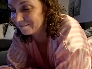 Nami Le's Live Sex Cam Show