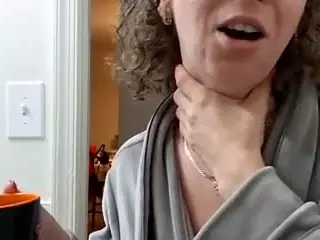 Nami Le's Live Sex Cam Show