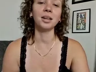 Nami Le's Live Sex Cam Show