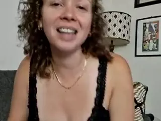 Nami Le's Live Sex Cam Show