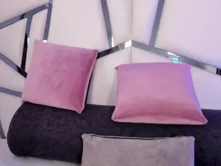 Raven-Stone's Live Sex Cam Show