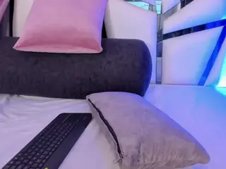 Raven-Stone's Live Sex Cam Show