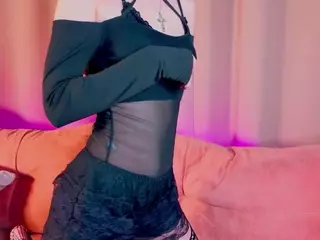 DarelleEsten's Live Sex Cam Show