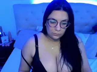 daring-natasha's Live Sex Cam Show