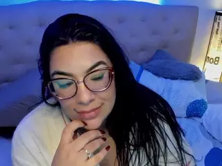 daring-natasha's Live Sex Cam Show