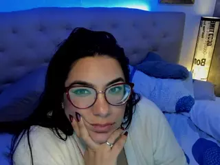 daring-natasha's Live Sex Cam Show