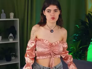 Lucetta's Live Sex Cam Show