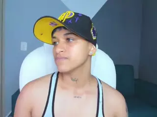 Dominick-jones's Live Sex Cam Show