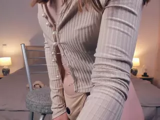 EditAytes's Live Sex Cam Show
