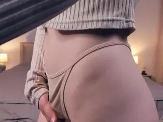 EditAytes's Live Sex Cam Show
