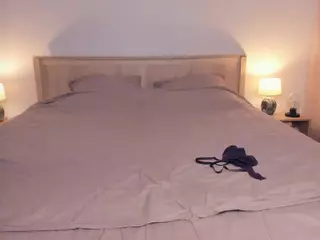 EditAytes's Live Sex Cam Show
