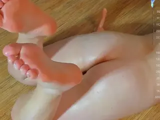 KarenDeMeo's Live Sex Cam Show