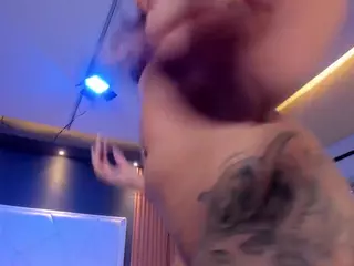 LilyFox1's Live Sex Cam Show