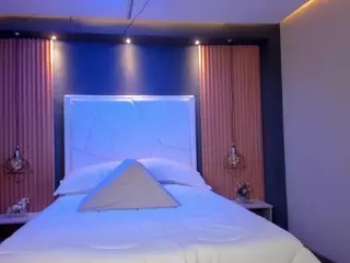 LilyFox1's Live Sex Cam Show