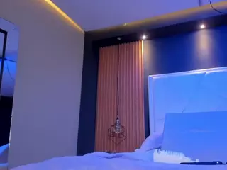LilyFox1's Live Sex Cam Show
