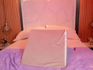 LilyFox1's Live Sex Cam Show