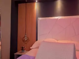 LilyFox1's Live Sex Cam Show