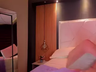 LilyFox1's Live Sex Cam Show