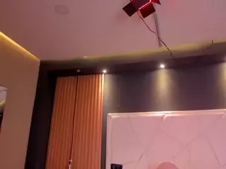 LilyFox1's Live Sex Cam Show