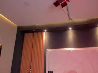LilyFox1's Live Sex Cam Show