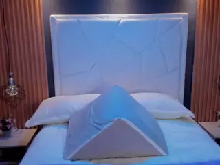 LilyFox1's Live Sex Cam Show