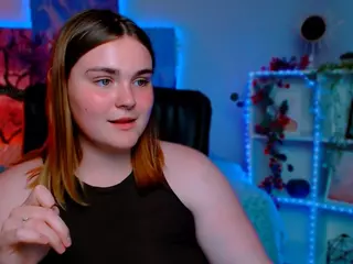lorraine-carter's Live Sex Cam Show