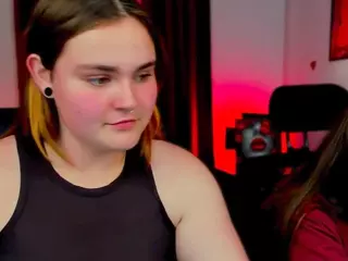 lorraine-carter's Live Sex Cam Show